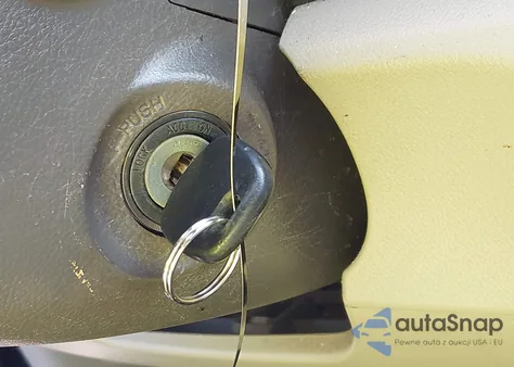 2011 Toyota Camry from USA, damaged, VIN 4T1BF3EKXBU698692